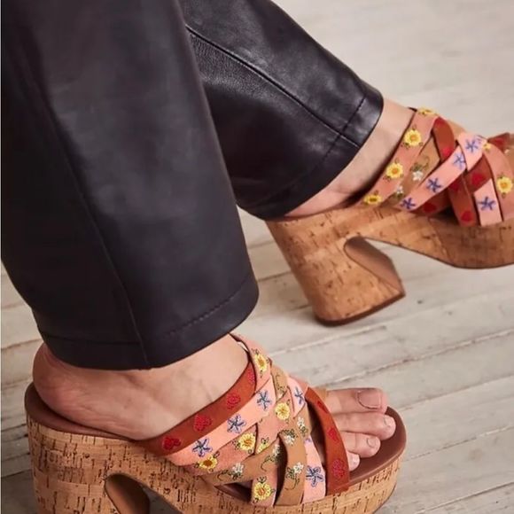 Free People Lisbon Platform Mules Sandal Embroidery Tan Multi Cork - Picture 2 of 10
